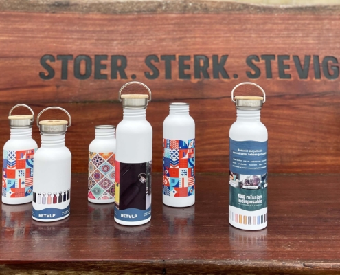 Urban-Flaschen aus Edelstahl mit Vollfarbdruck